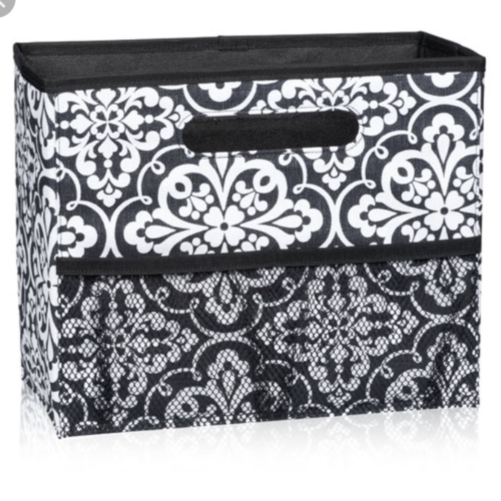 Fold’n’File in Medallion Medley Thirty-One